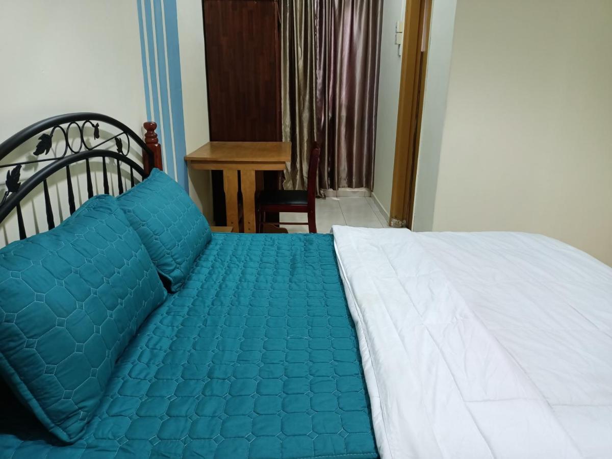 Oyo Home 90419 Sahar Guesthouse Malacca Екстер'єр фото